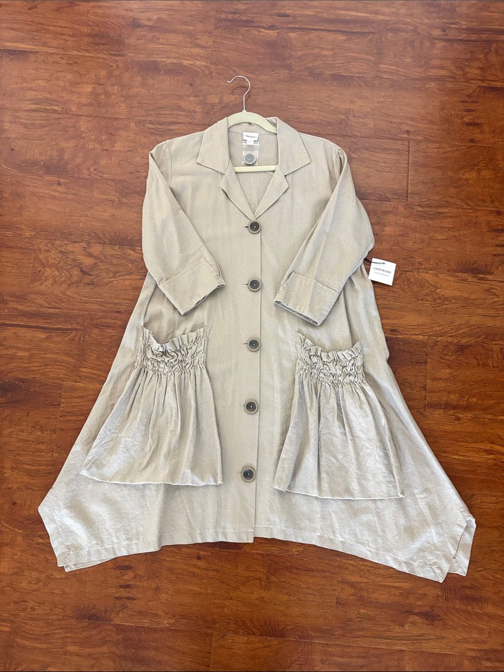 NWT Light Taupe Button-Front A-Line Dress with Gathered Pockets